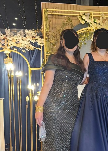 Haki Yeşil Boncuk İşlemeli Uzun Abiye - Görsel 3