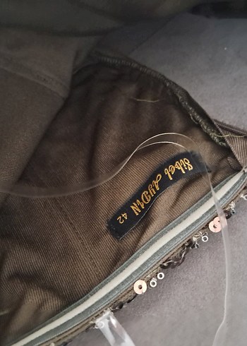 Haki Yeşil Boncuk İşlemeli Uzun Abiye - Görsel 5