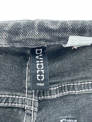 44 Beden gri Renk H&M Kumaş Pantolon %70 İndirimli.