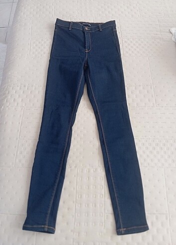 İki adet skinny Jean 