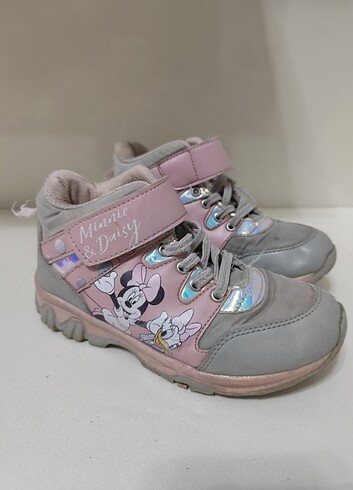 LC Waikiki Çocuk Bot