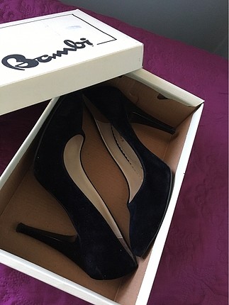 Siyah stiletto
