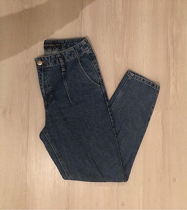 mom jean