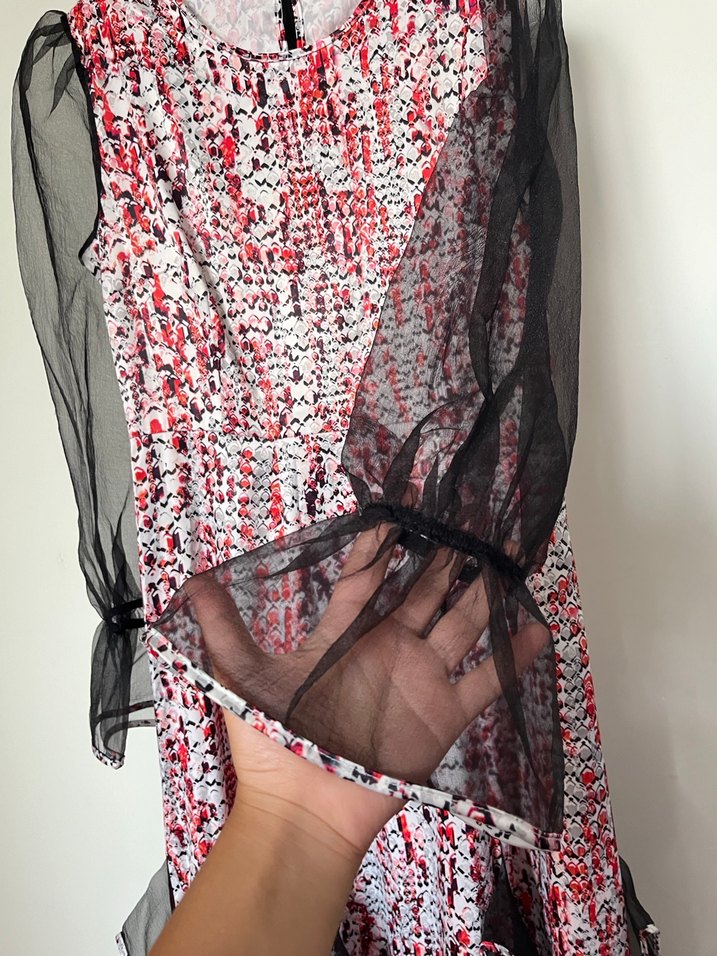 Uzun Kollu, Yüksek Yakalı, Salaş Kesim Batik Elbise - Görsel 4