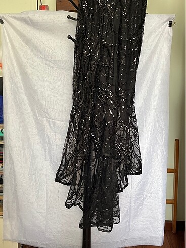 Payetli tül içi astarlı ve süngerli straplez Abiye - Görsel 2