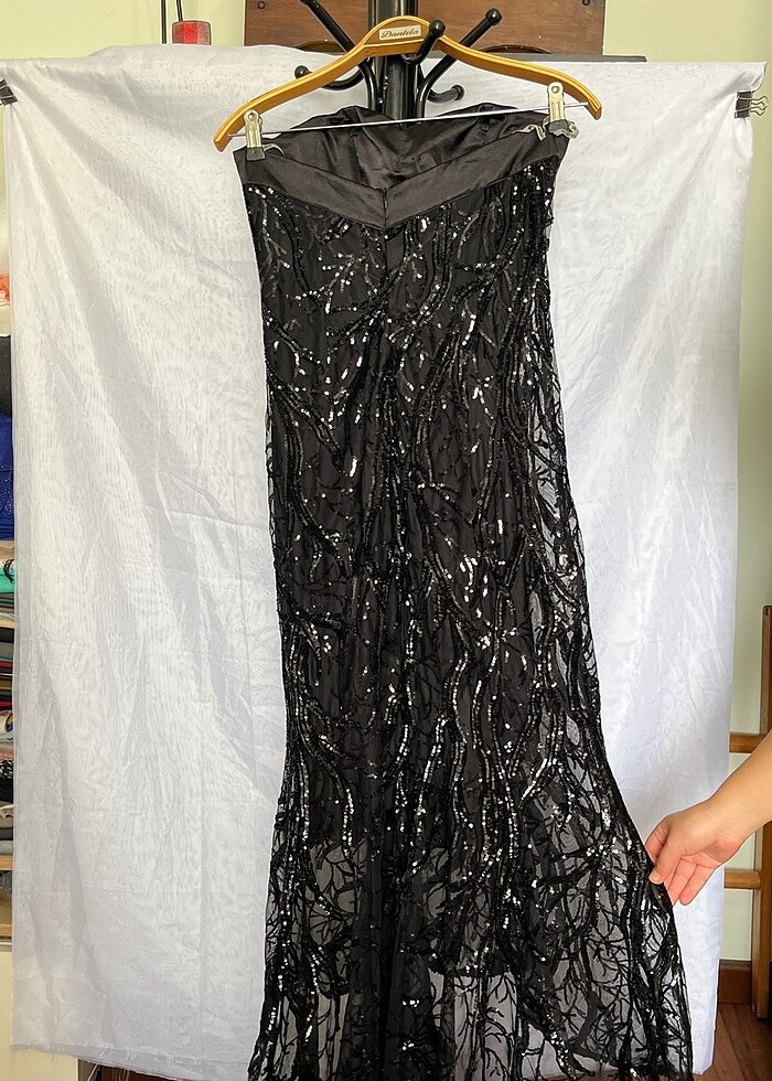 Payetli tül içi astarlı ve süngerli straplez Abiye - Görsel 5