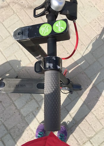 Beden siyah Renk Volta VT1 Şehir Scooterı