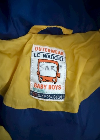 LC Waikiki Sarı Kapüşonlu Erkek Çocuk Mont