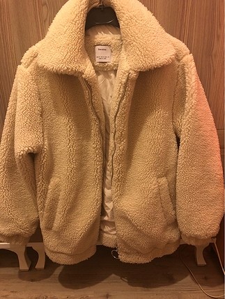 Bershka mont