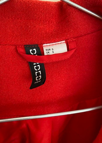 H&M Kırmızı Uzun Düğmeli Kaban - Görsel 3