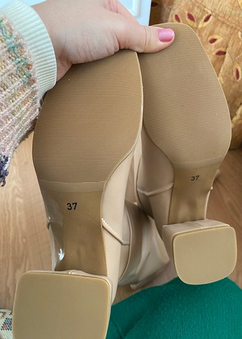 Bej Deri Dizüstü İnce Topuklu Çizme - Görsel 4