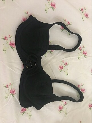 Siyah önden bağlanalı tarz bikini