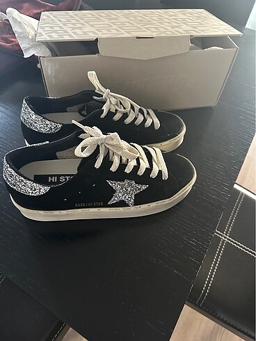 Golden Goose sneaker