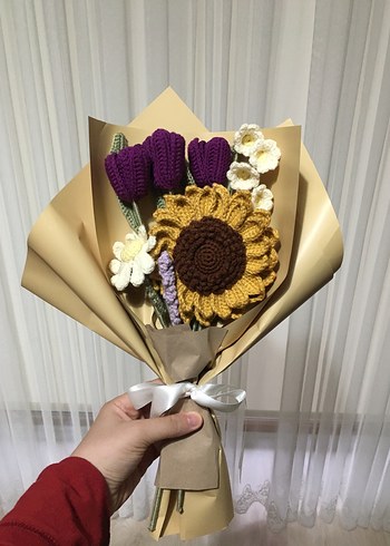 El Örgüsü Fatma Çiçek Buketi
