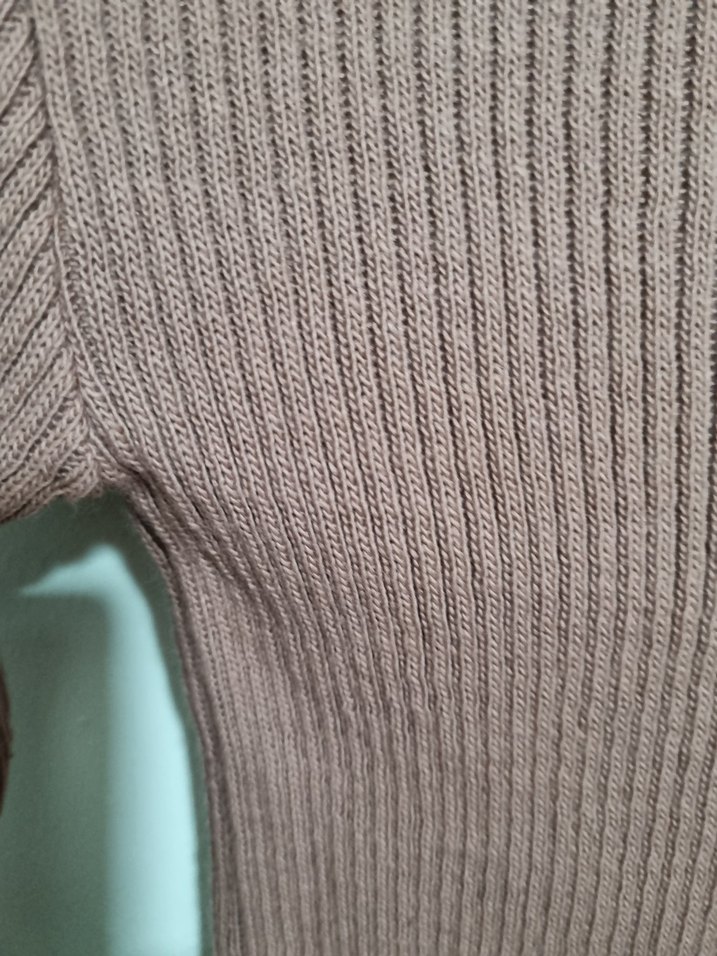 Bej Kadın Balıkçı Yaka Triko Kazak - Görsel 4