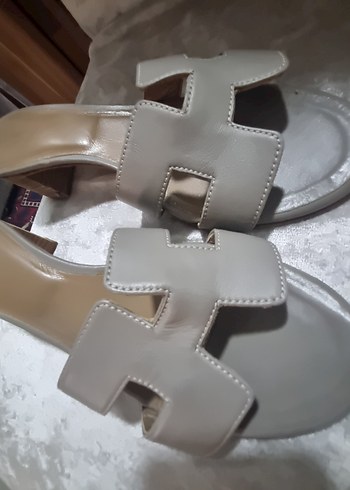 Bej Kadın Topuklu Terlikler - Görsel 2