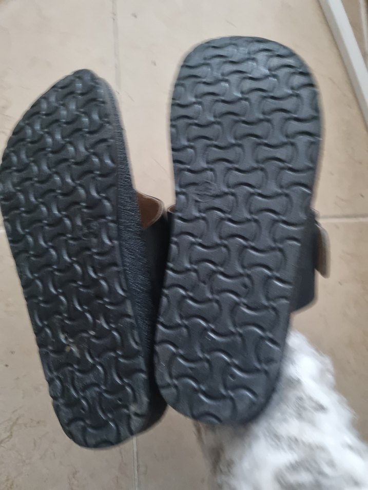 Kahverengi Kadın Toka Detaylı Terlik 43 numara - Görsel 4