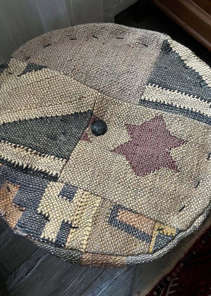 İki adet Mudo Kilim Puf - Görsel 4