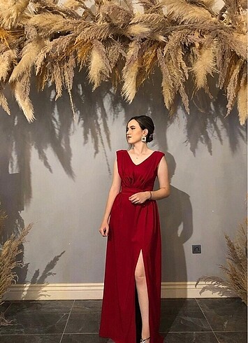 Kırmızı abiye elbise