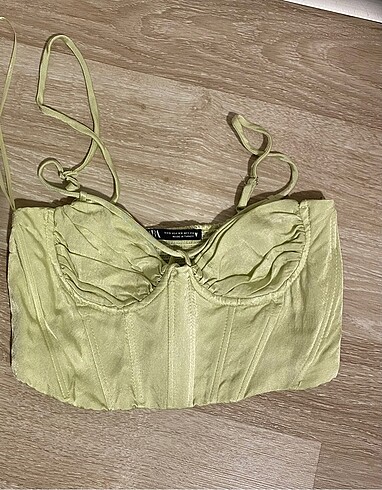 Zara Sexy Bustiyer