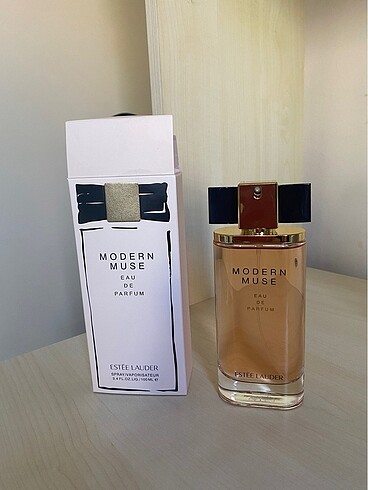 Estee lauder modern muse