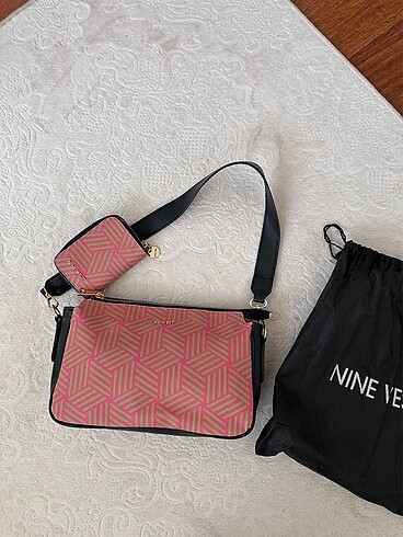 Nine West Cüzdanlı çanta