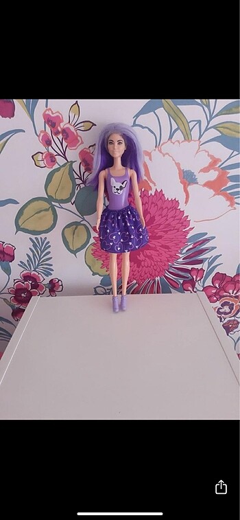 Peruklu barbie bebek