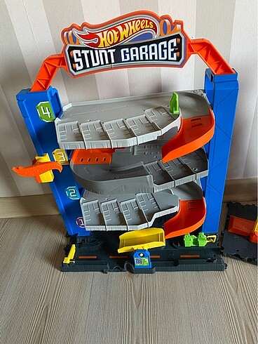  Hotwheels garaj
