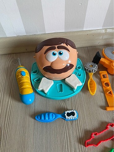 Play-Doh Hamur oyuncakları dişçi seti