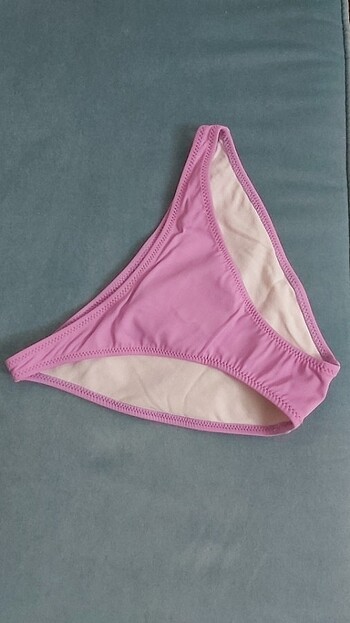 Pembe Bikini Altı