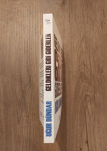 Beden Renk Uğur Dündar - Geldikleri Gibi Giderler
