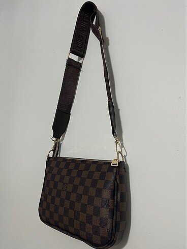 Beden siyah Renk Louis Vuitton askılı çapraz çanta