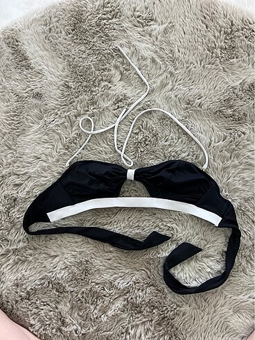 Victoria?s Secret Bikini Üstü
