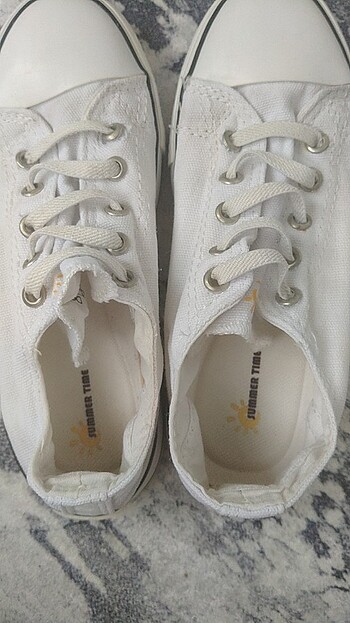 Defacto Converse