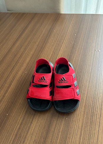 Adidas bebek sandalet