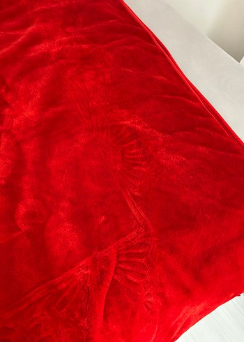 Kırmızı peluş çift kişilik Battaniye sıfır ürün - Görsel 3