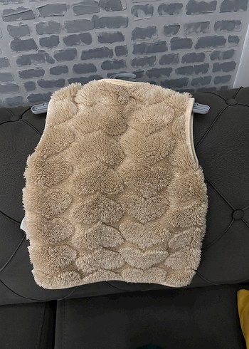 Kız Çocuk Kahverengi Kürklü Yelek - Görsel 3