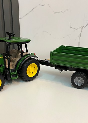 Bruder Koyu Yeşil Oyuncak Traktör - Görsel 5