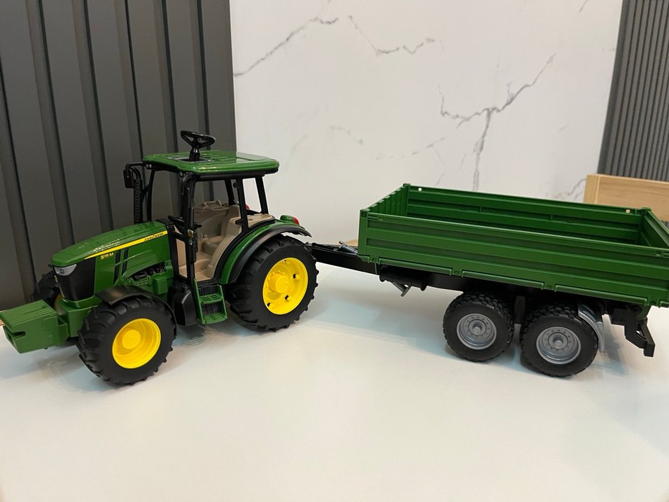 Bruder Koyu Yeşil Oyuncak Traktör - Görsel 5