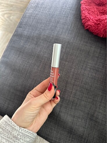  Beden ten rengi Renk The Balm Ruj
