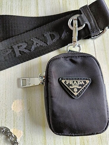 Beden Prada nylon 2005