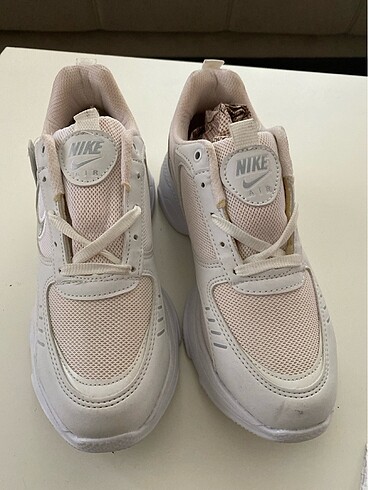 Nike spor ayakkabı