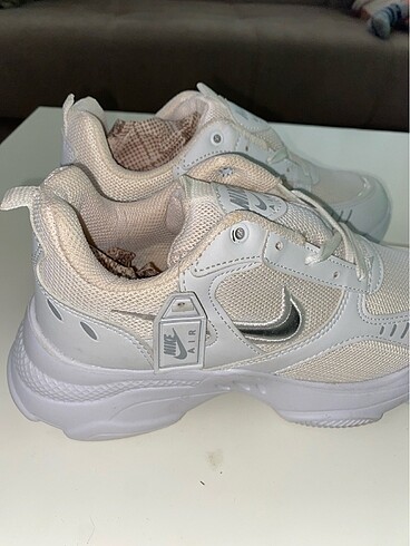 39 Beden Nike spor ayakkabı