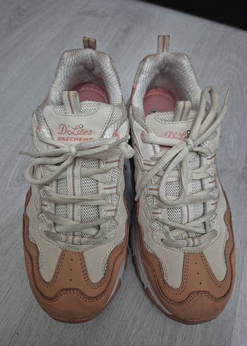 39 Beden skechers spor ayakkabı
