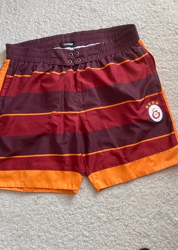 Galata saray erkek şortu  plaja uygundur - Görsel 2