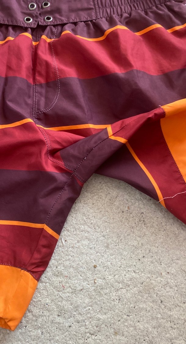 Galata saray erkek şortu  plaja uygundur - Görsel 3