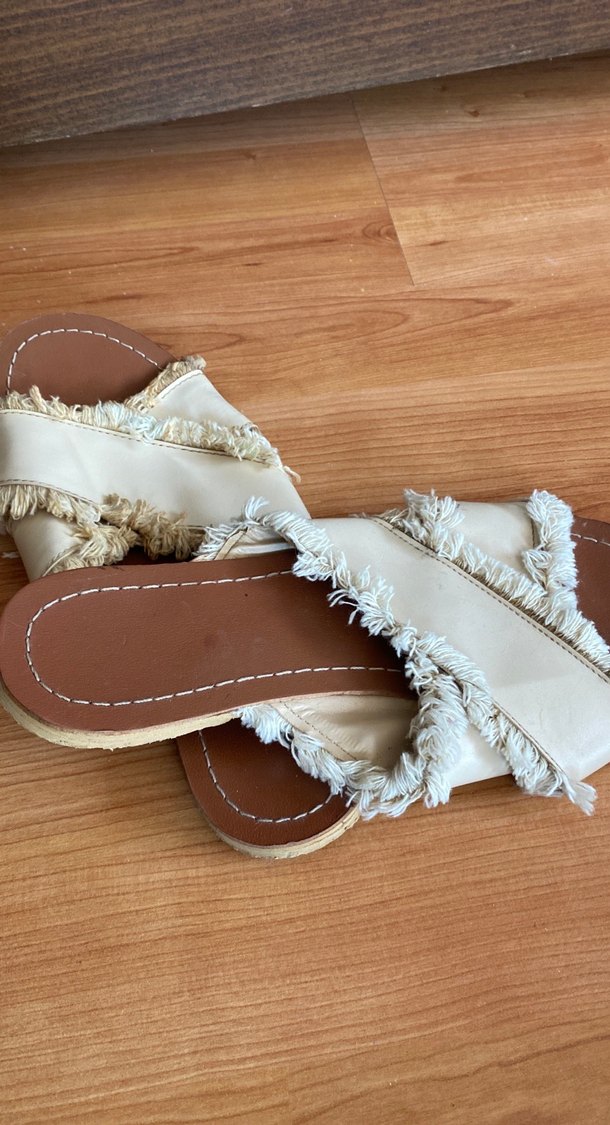 Bej Fırfırlı  düz terlik pükülü detaylı - Görsel 3