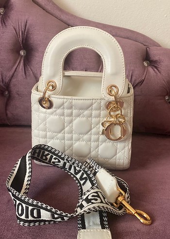 Zincir Detaylı Beyaz Parisli Kadın Çanta - Görsel 7