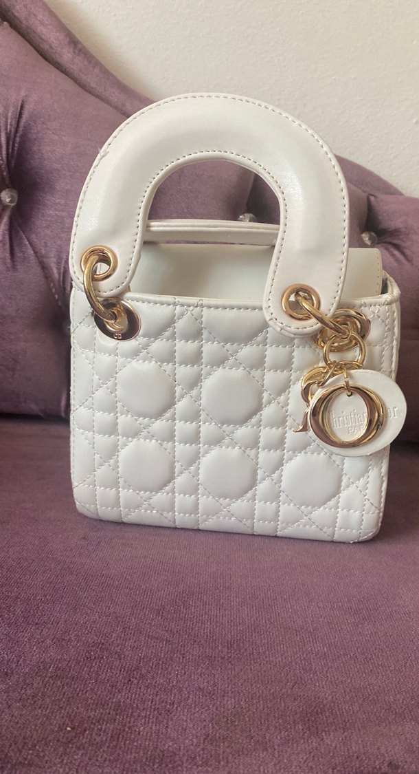 Zincir Detaylı Beyaz Parisli Kadın Çanta - Görsel 2