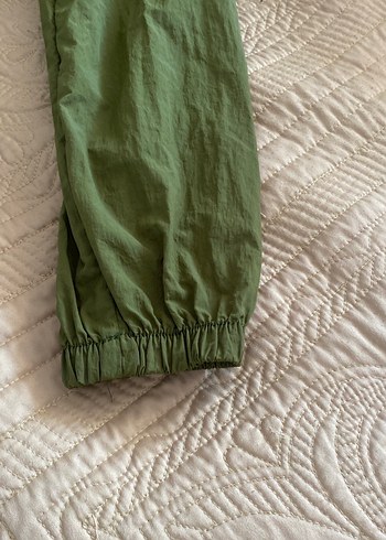 Yeşil  fermuarlı metal çıtçıt baskılı su geçirmez kumaş ince - Görsel 9